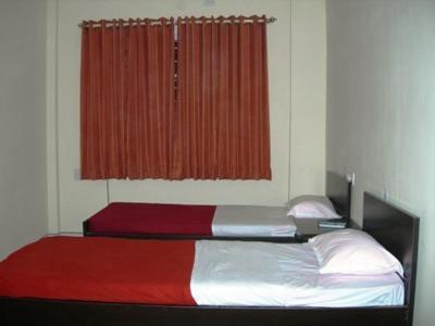 Maple Inn Budget Hotel Бангалор Номер фото